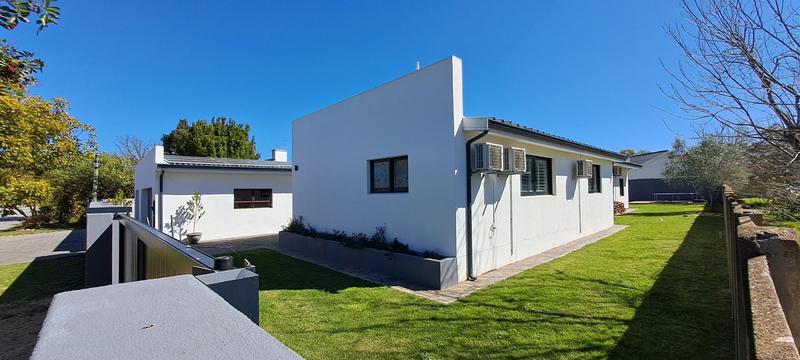 5 Bedroom Property for Sale in Riversdale Western Cape